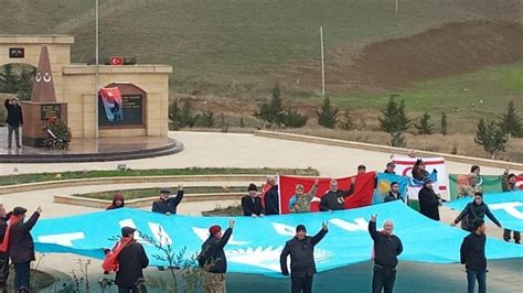A­z­e­r­b­a­y­c­a­n­l­ı­l­a­r­,­ ­T­ü­r­k­ ­K­o­n­s­e­y­i­’­n­e­ ­o­l­a­n­ ­d­e­s­t­e­ğ­i­n­i­ ­d­i­l­e­ ­g­e­t­i­r­d­i­